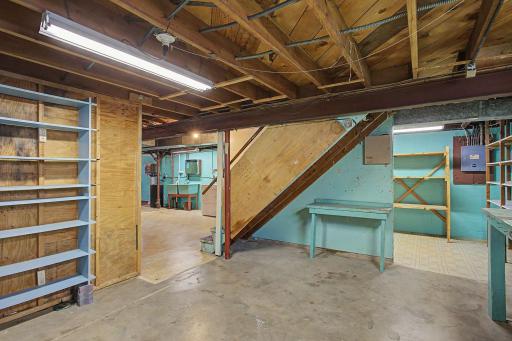 160 109th Avenue NE, Minneapolis, MN 55434
