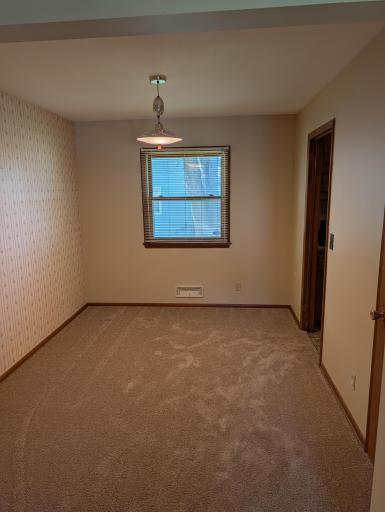 160 109th Avenue NE, Minneapolis, MN 55434