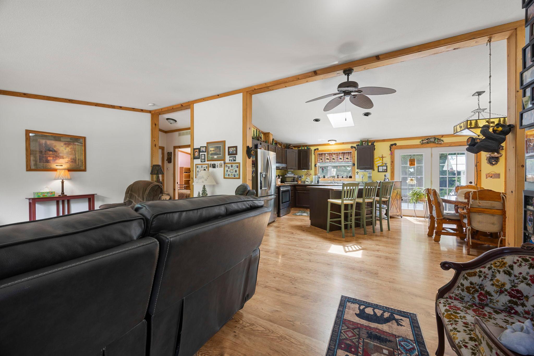 The cheerful open design offers large windows for natural light.