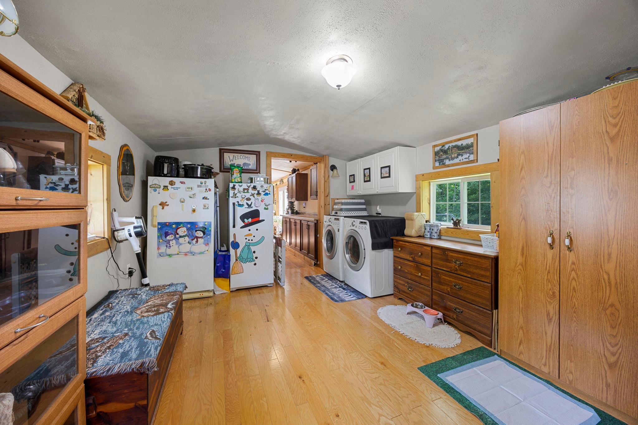 Includes easy access to the full crawlspace below.