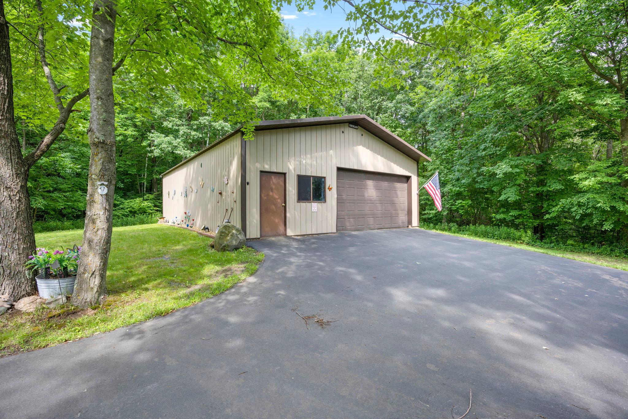 The pole building offers a great space for animals, hobbies, parking or additional storage.
