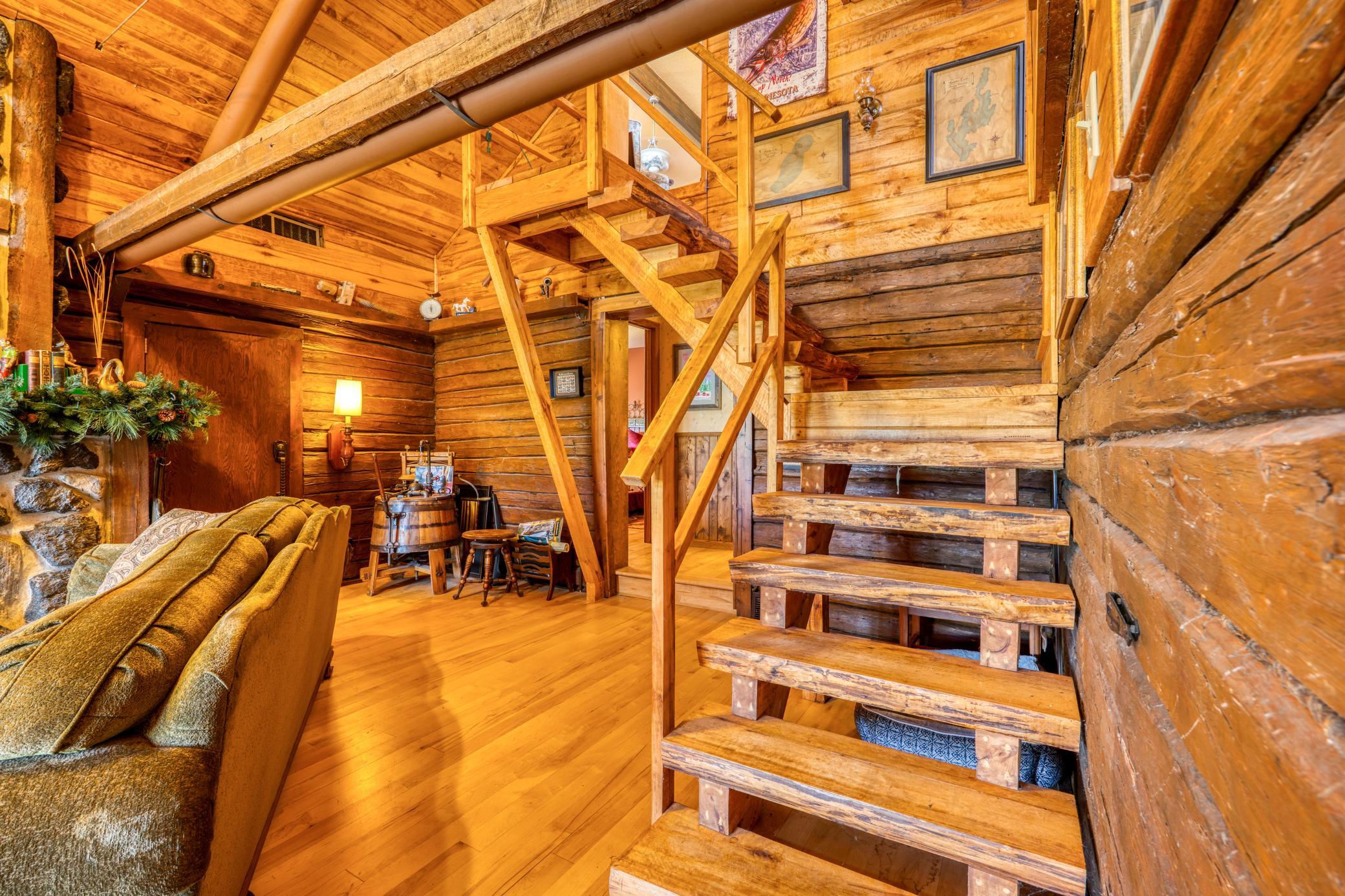Livingroom to upper level