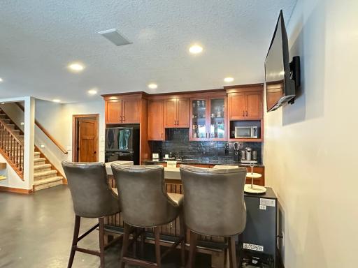 401 Rolling Hills Drive, Mound, MN 55364