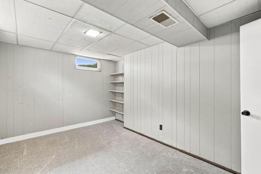 551 6th Street E, Hector, MN 55342