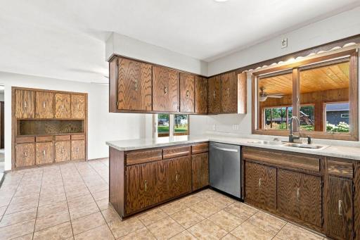 551 6th Street E, Hector, MN 55342