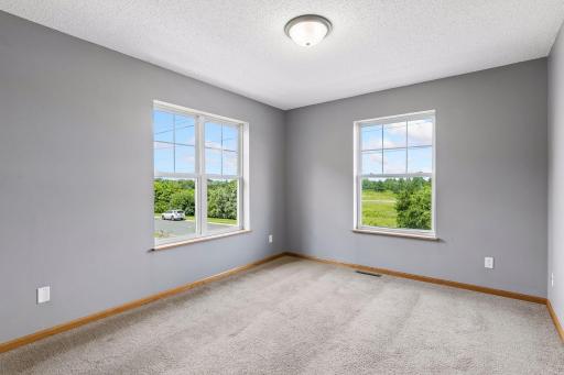 1020 Princeton Avenue, Shakopee, MN 55379