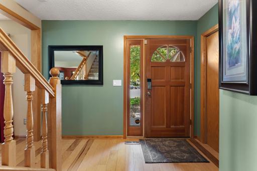 1946 Lochaven Alcove, Saint Paul, MN 55125