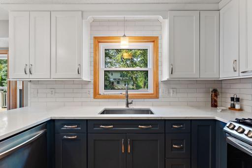 1946 Lochaven Alcove, Saint Paul, MN 55125