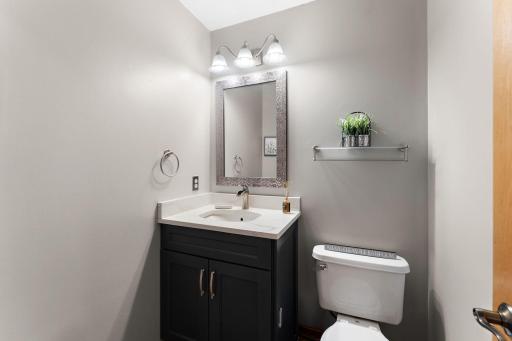 1946 Lochaven Alcove, Saint Paul, MN 55125