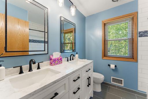 1946 Lochaven Alcove, Saint Paul, MN 55125