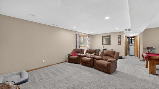 5746 Logan Street SE, Rochester, MN 55904