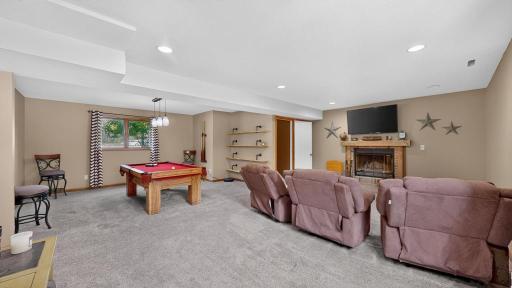 5746 Logan Street SE, Rochester, MN 55904