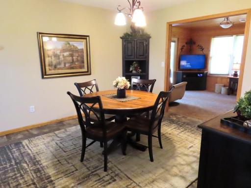 12615 Dining.jpg