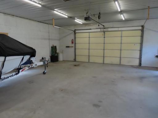 12615 SHOP OVERHEAD DOOR.jpg