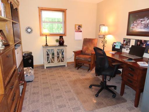 12615 office 3.jpg