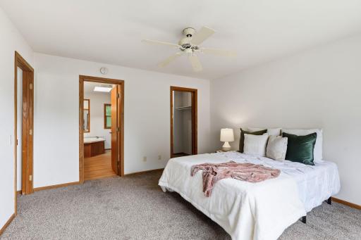 1534 Larpenteur Avenue E, Saint Paul, MN 55109