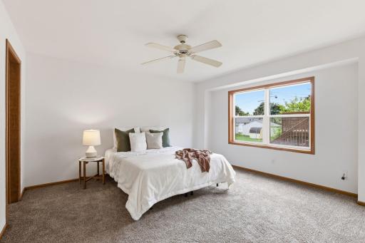 1534 Larpenteur Avenue E, Saint Paul, MN 55109
