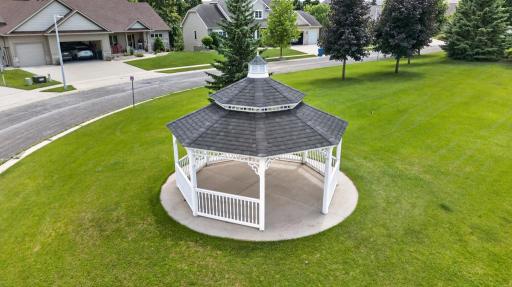 3413 Stonehedge Drive NE, Rochester, MN 55906
