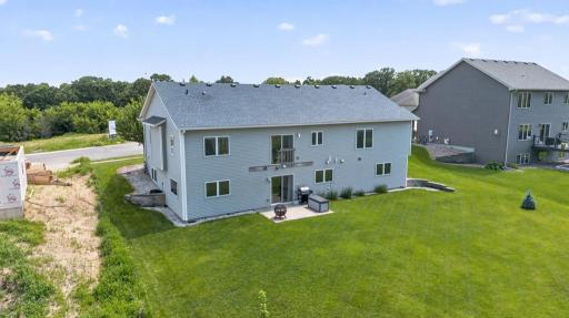 3413 Stonehedge Drive NE, Rochester, MN 55906