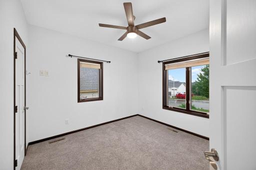 3413 Stonehedge Drive NE, Rochester, MN 55906