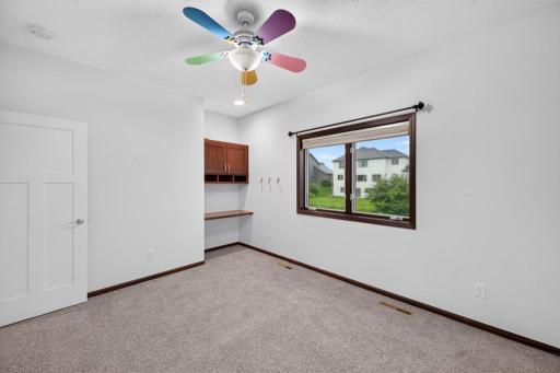 3413 Stonehedge Drive NE, Rochester, MN 55906