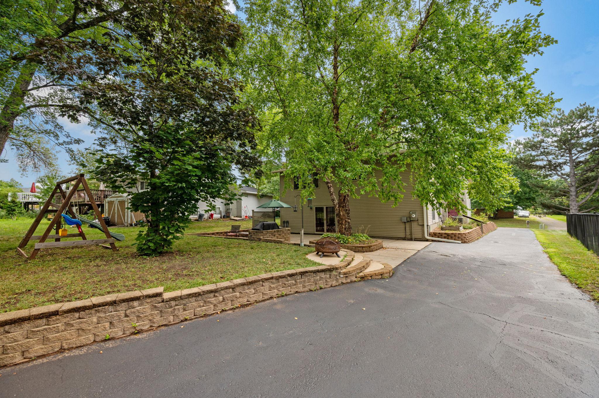 View of tree lined lot