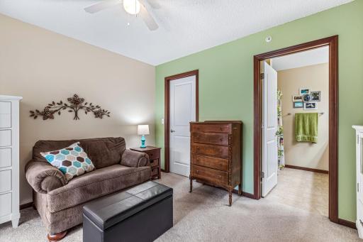 3375 Maureen Lane - Upper Level Primary Suite