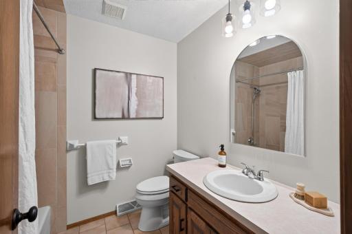 Main level Bath