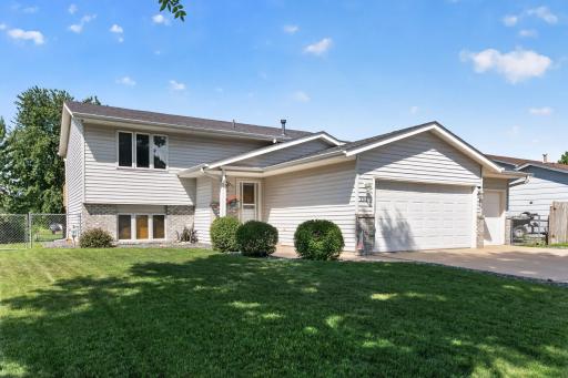 3511 W Mineral Pond Boulevard, Anoka, MN 55303