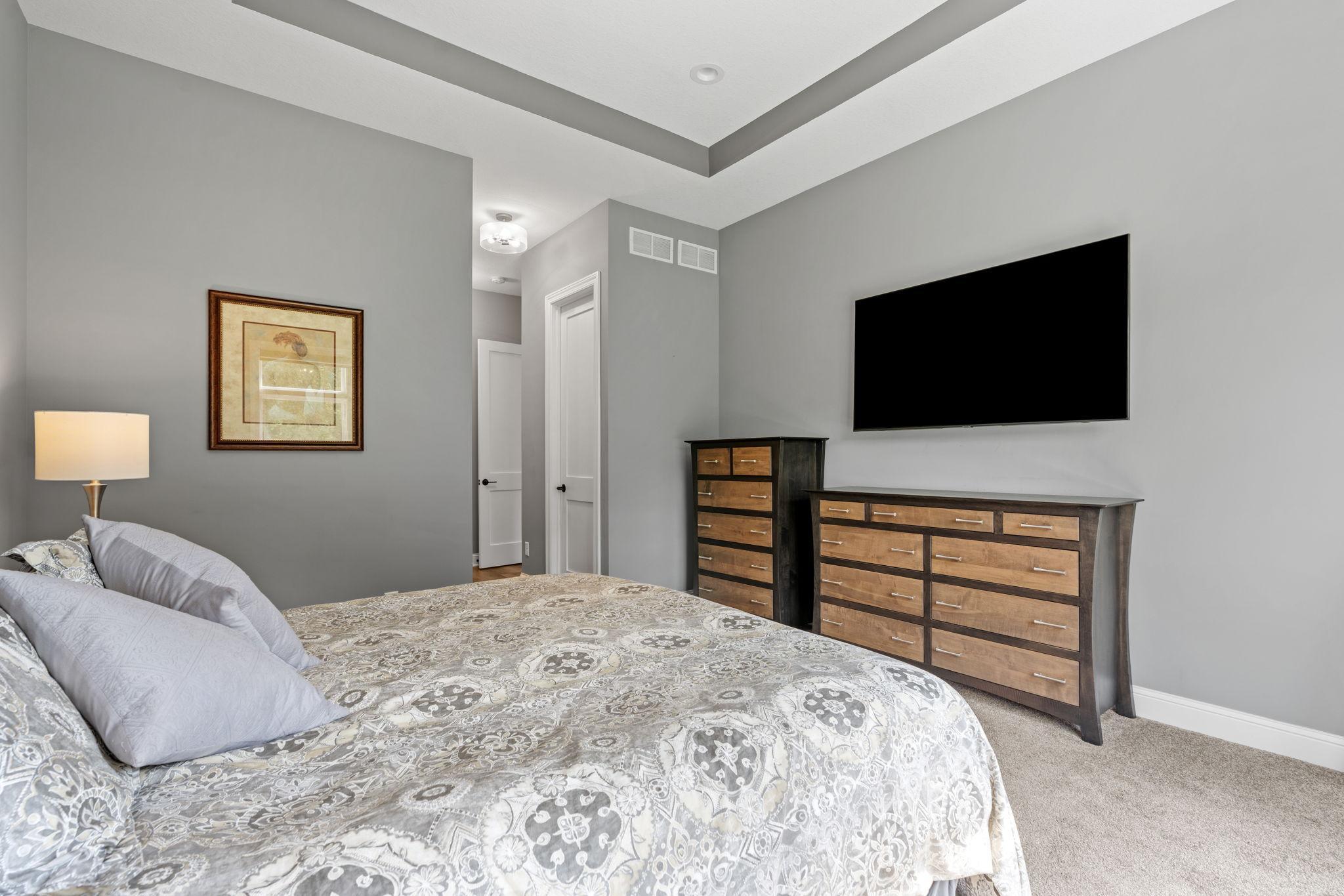 44-web-or-mls-2519 Condon Ct-44.jpg