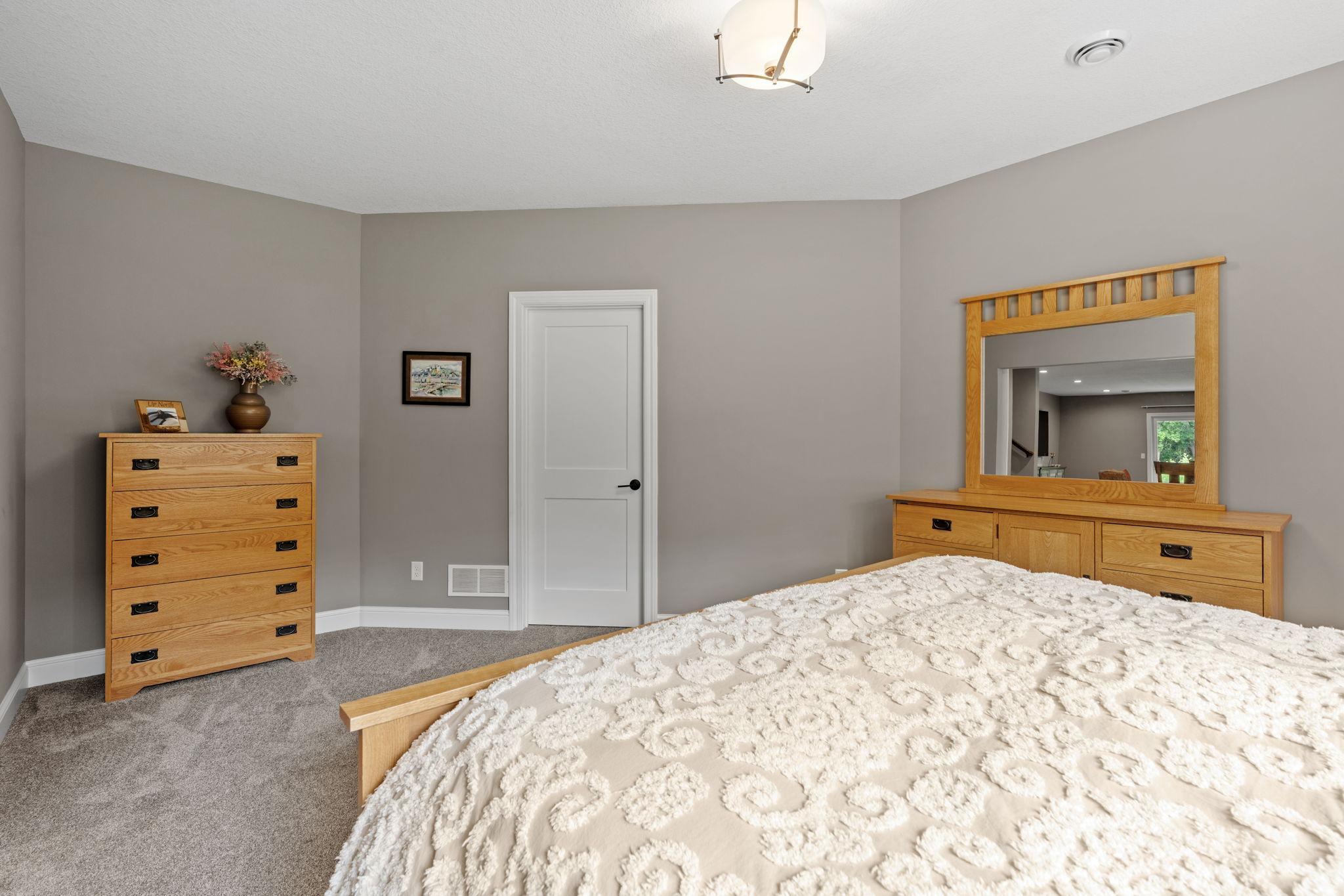 63-web-or-mls-2519 Condon Ct-63.jpg
