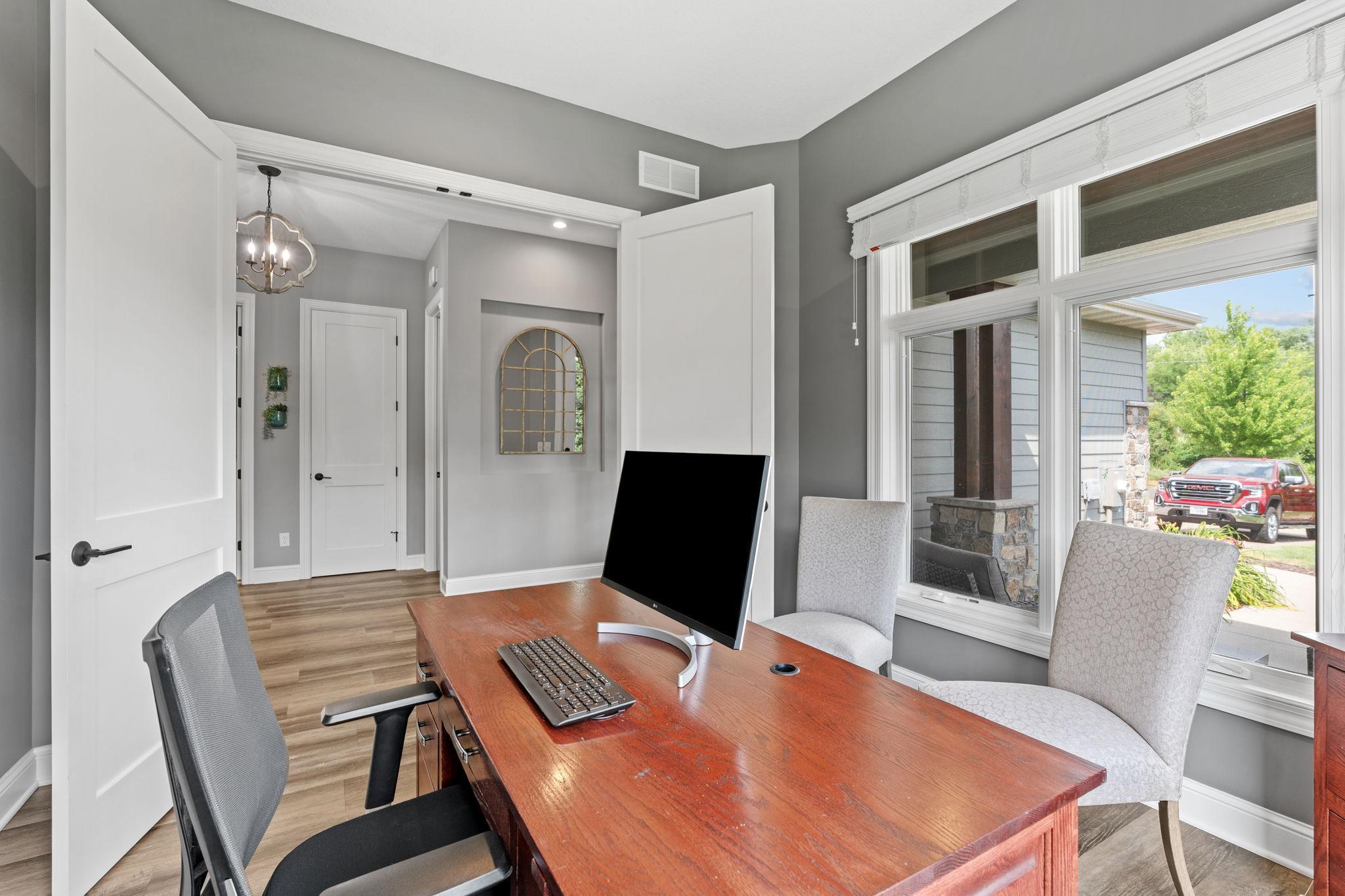 22-web-or-mls-2519 Condon Ct-22.jpg