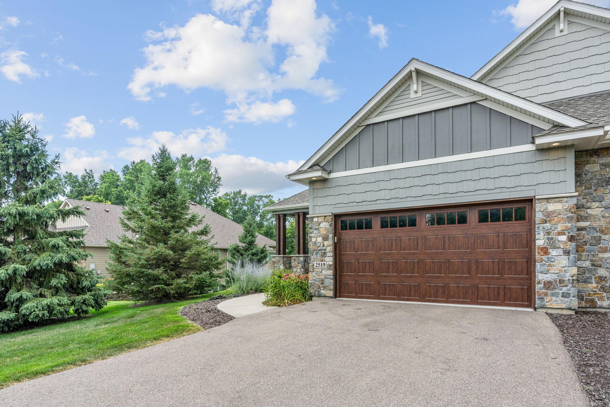 3-web-or-mls-2519 Condon Ct-3.jpg