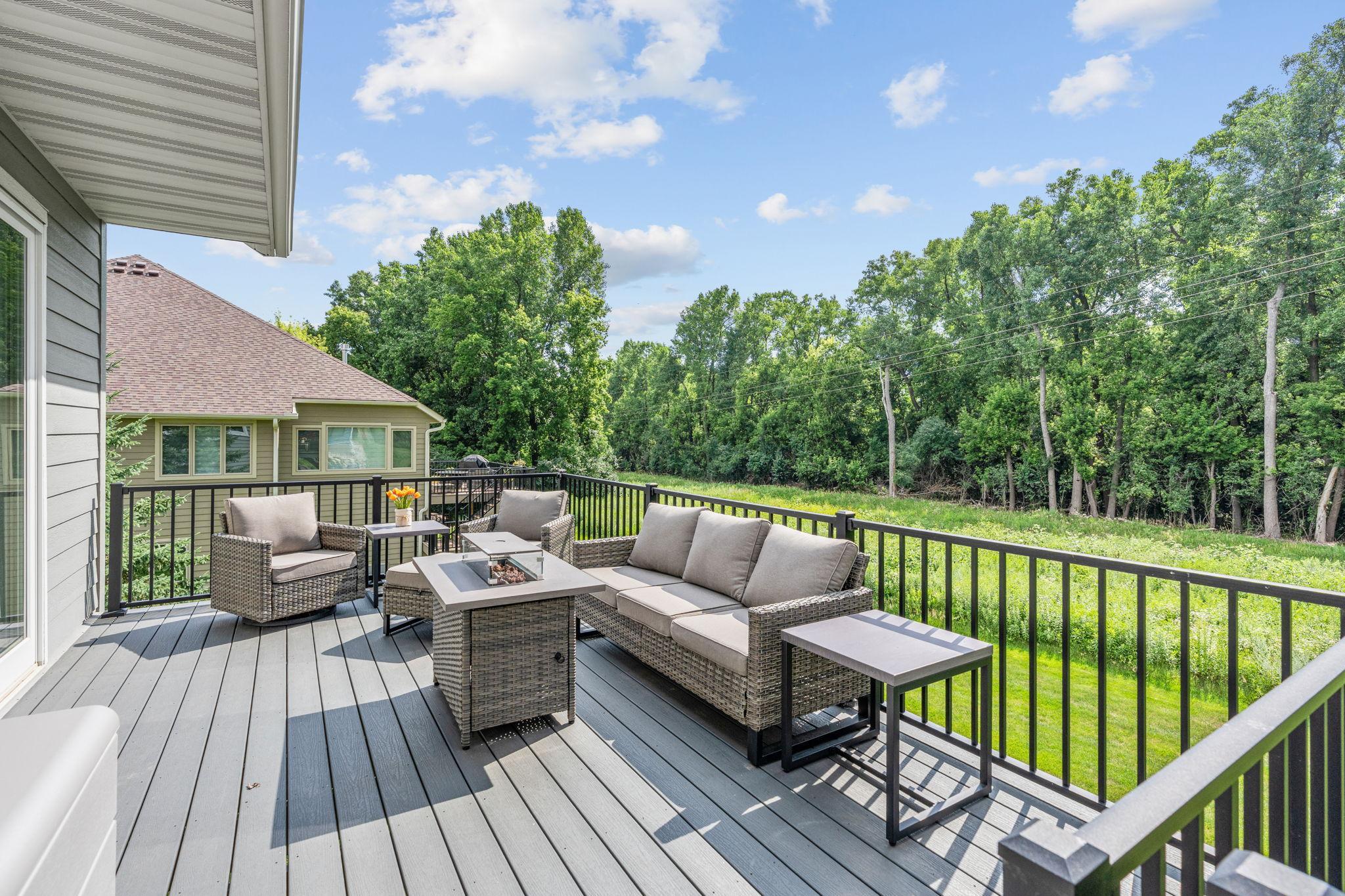 17-web-or-mls-2519 Condon Ct-17.jpg