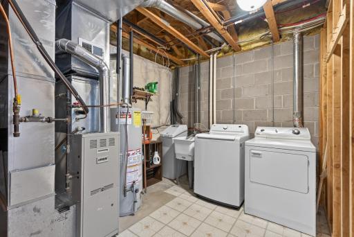 1 year home warranty on mechanicals!