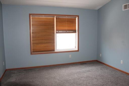 5038 Everest Lane N, Plymouth, MN 55446