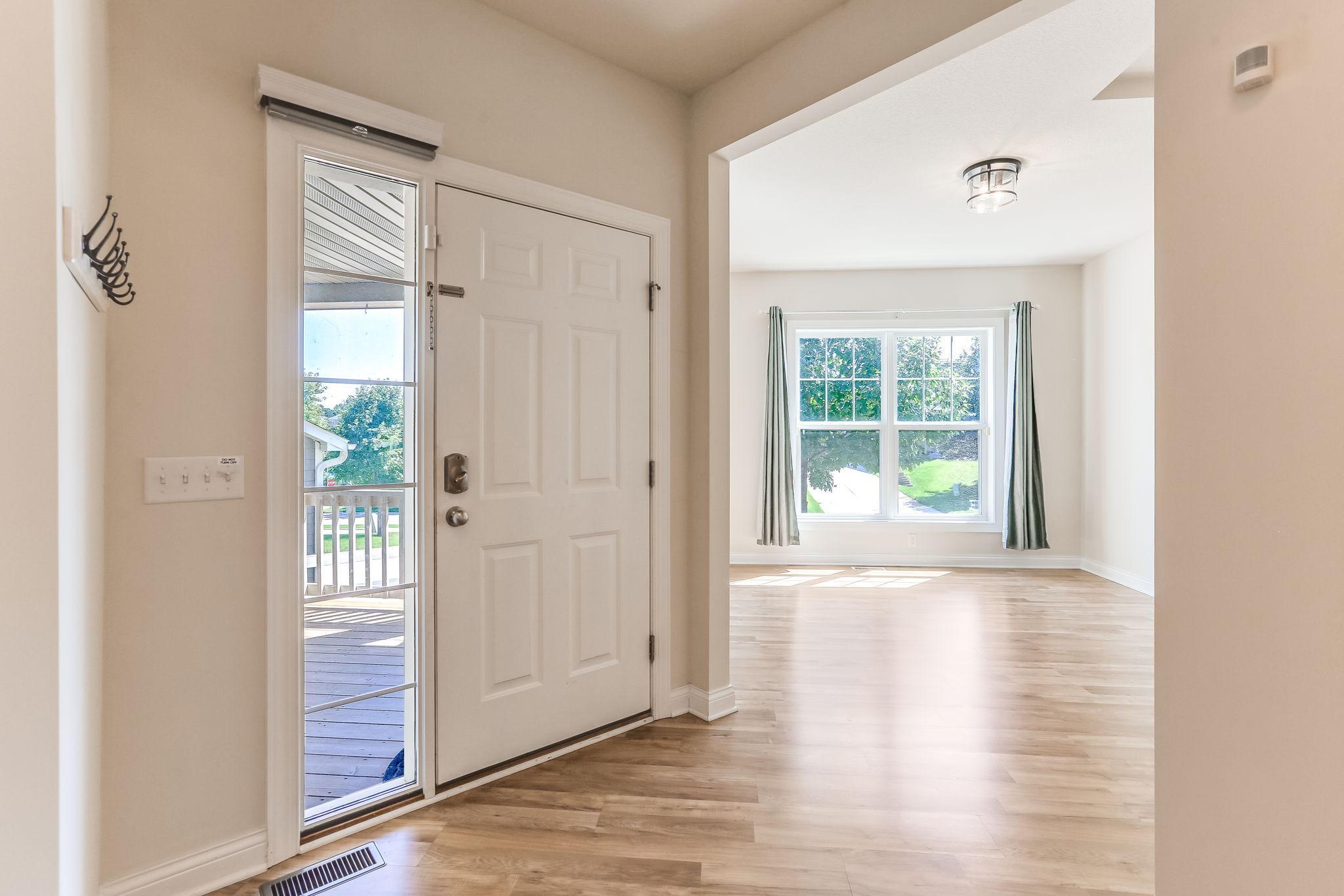 4-web-or-mls-5019-Merrimac-Ln-N-04.jpg