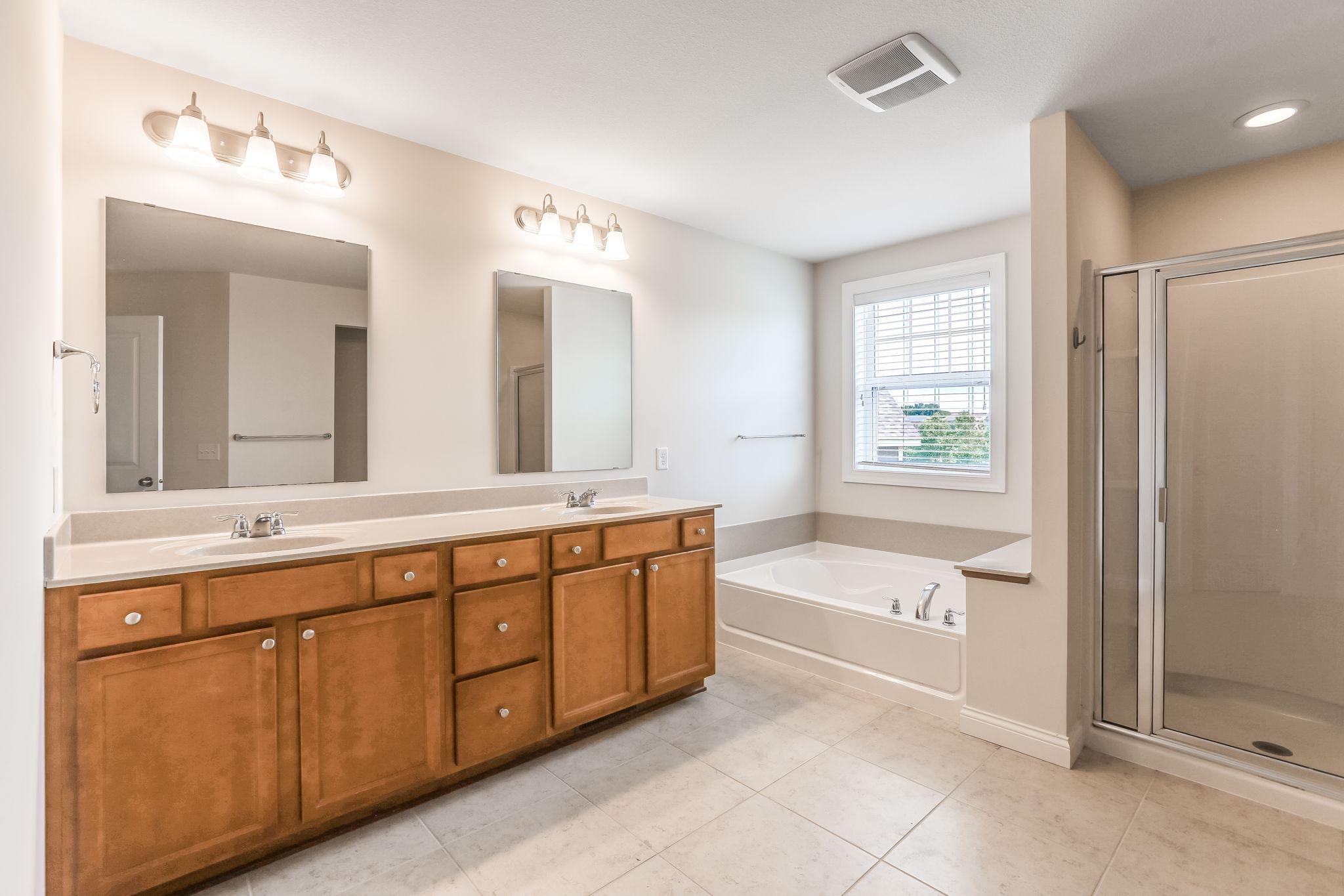 14-web-or-mls-5019-Merrimac-Ln-N-14.jpg