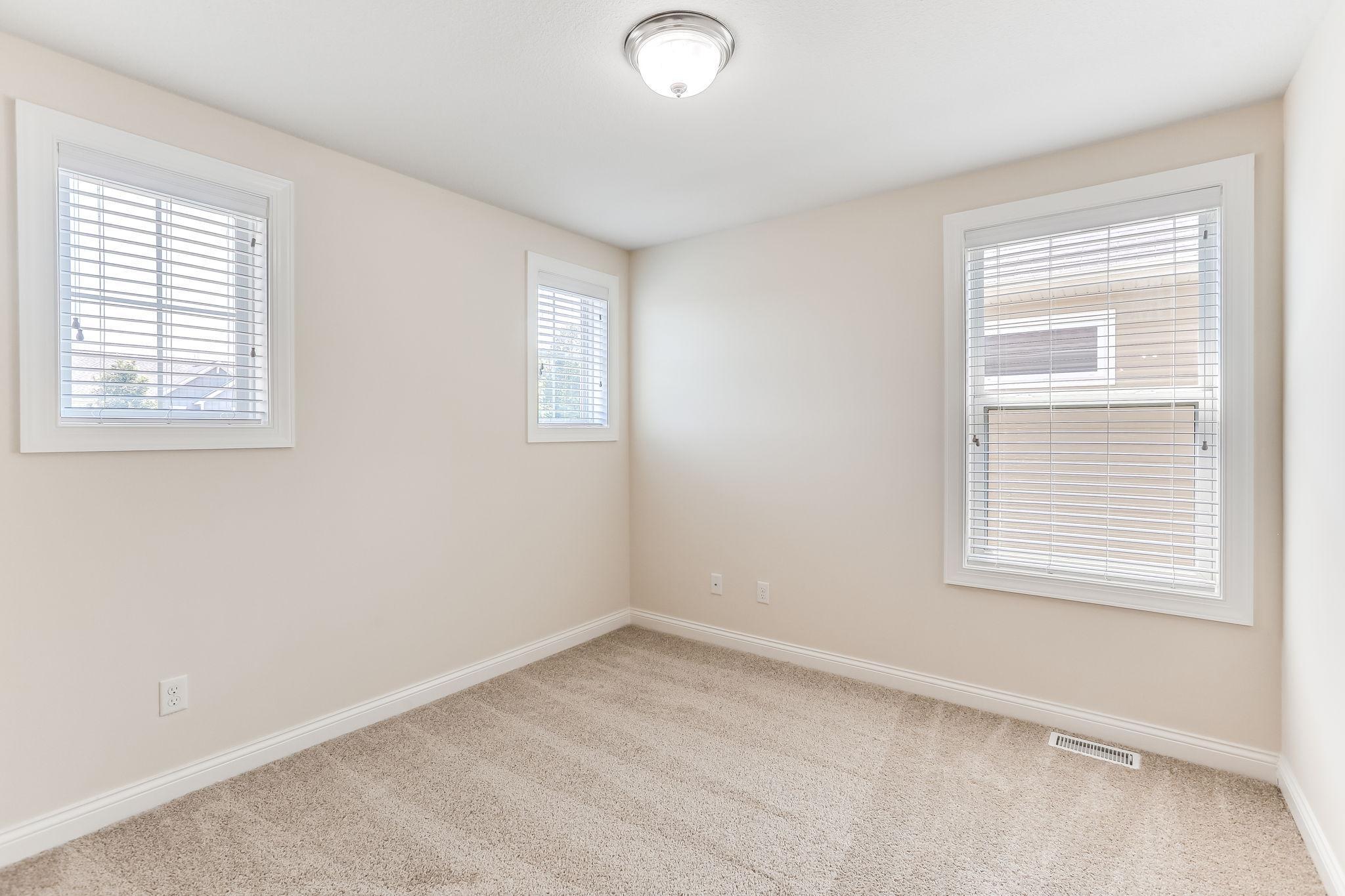 18-web-or-mls-5019-Merrimac-Ln-N-18.jpg