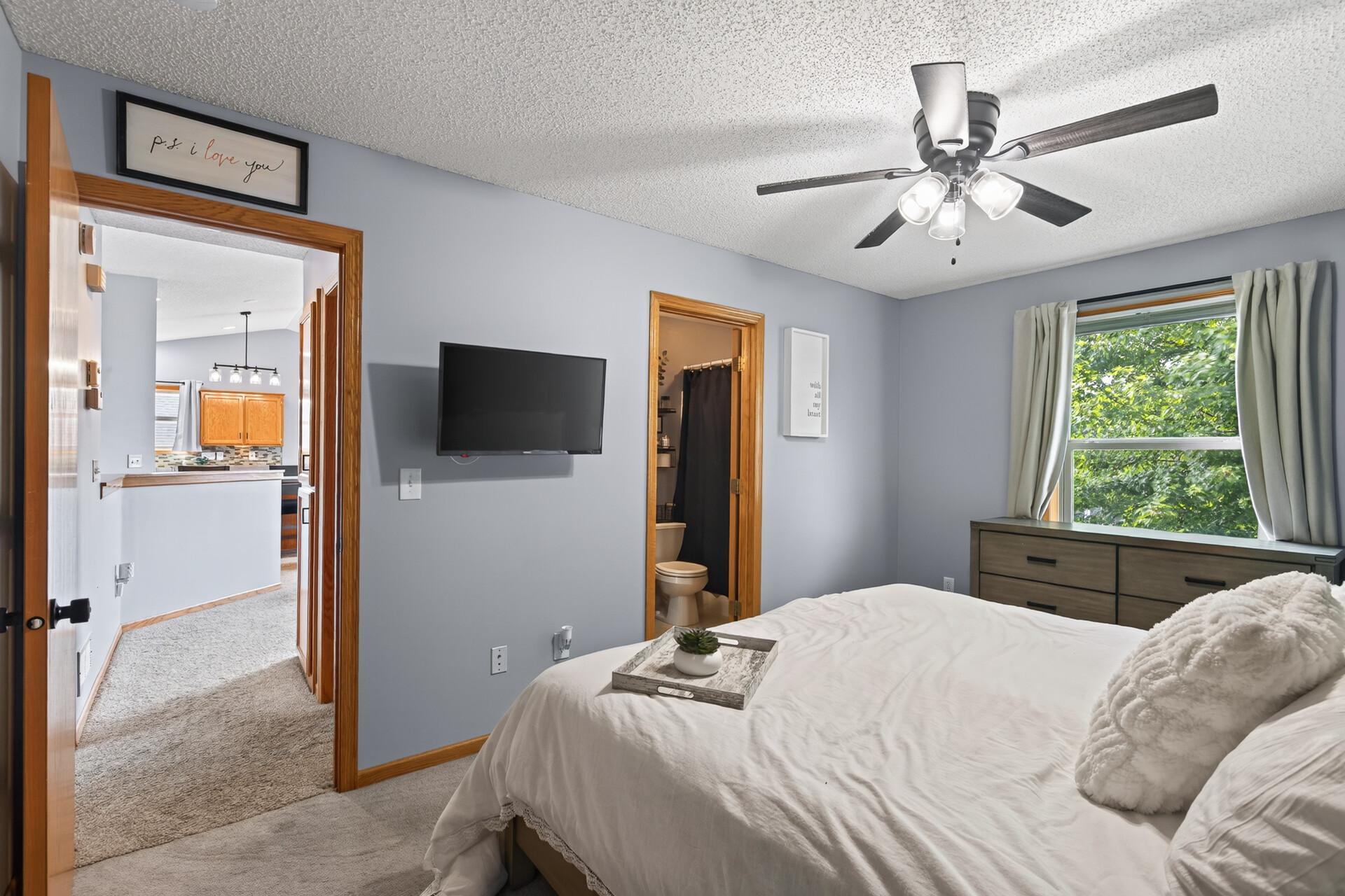 1st bedroom