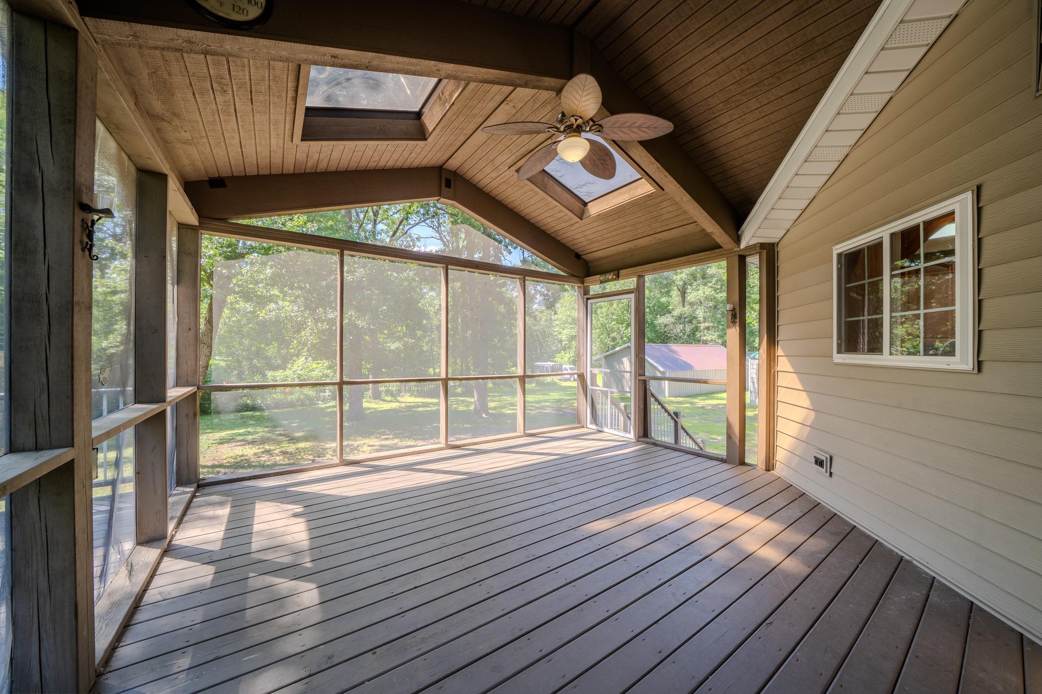 Screened in Porch