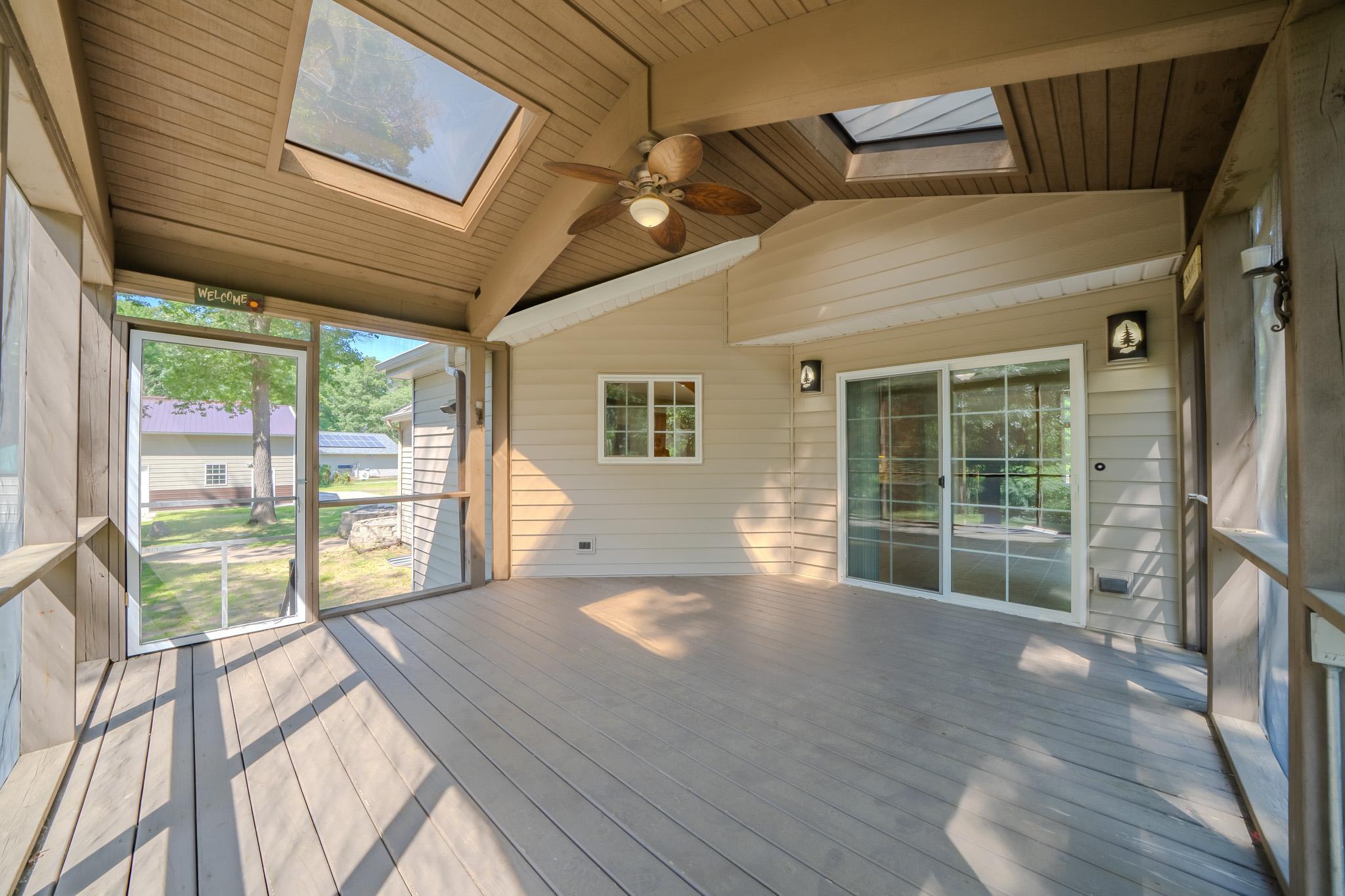 Screened in Porch