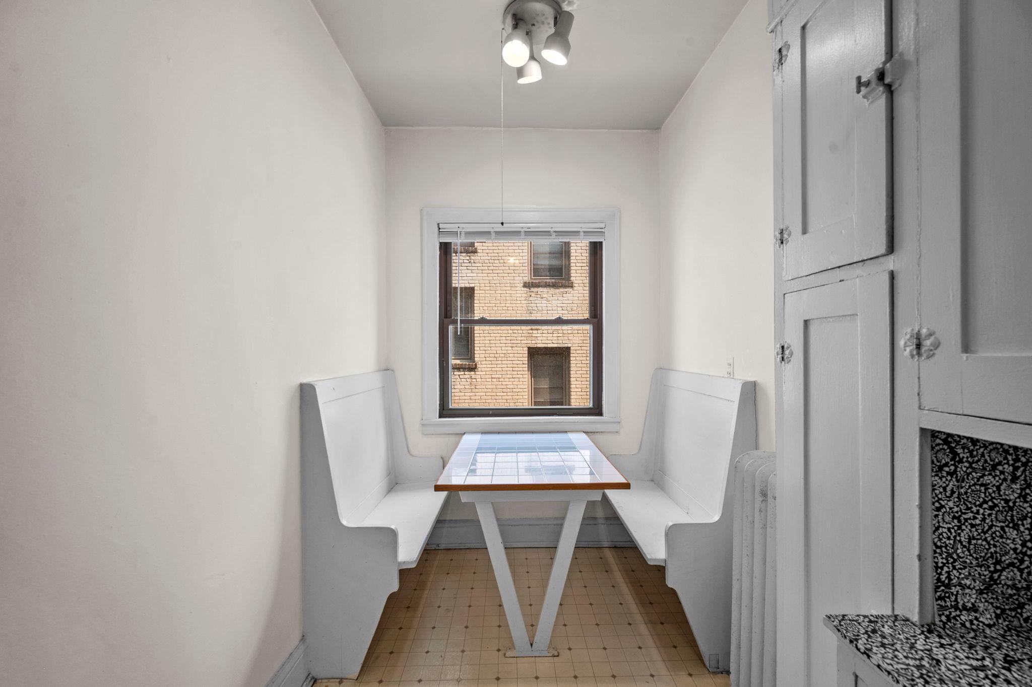 63-web-or-mls-2882 Humboldt Ave S-189.jpg