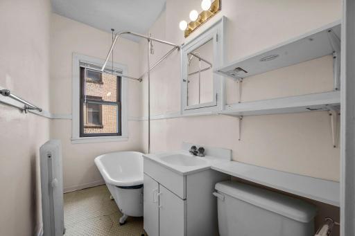 61-web-or-mls-2882 Humboldt Ave S-179.jpg