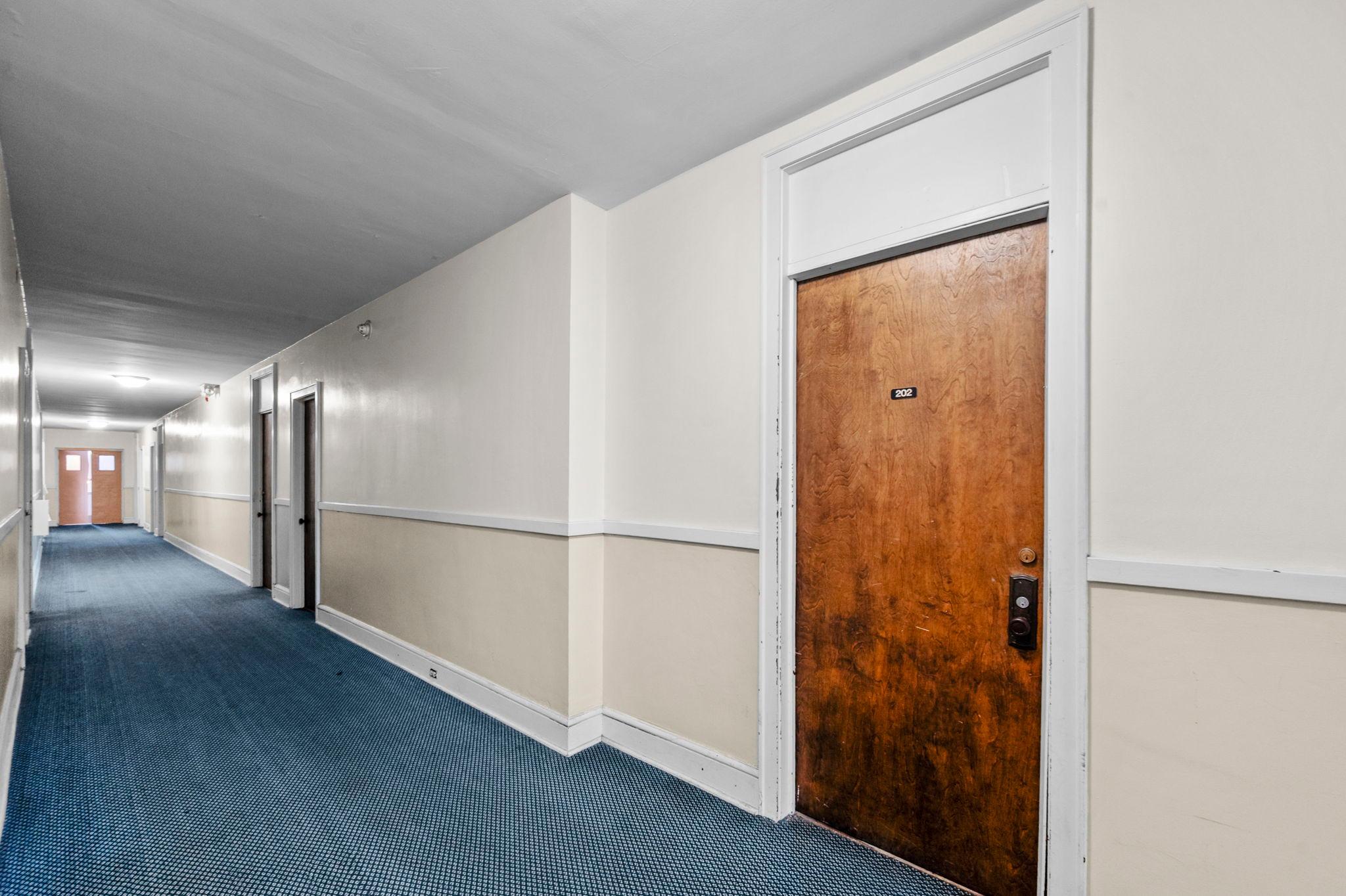 76-web-or-mls-2882 Humboldt Ave S-251.jpg