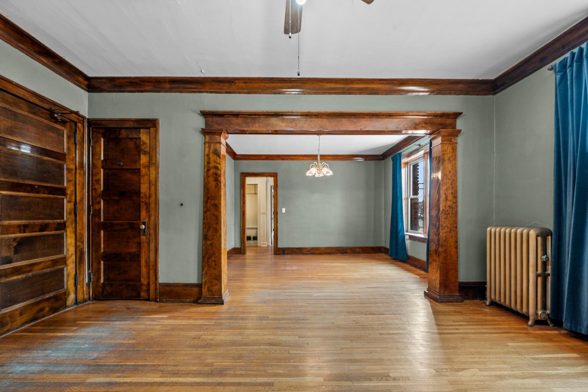 80-web-or-mls-2882 Humboldt Ave S-299.jpg
