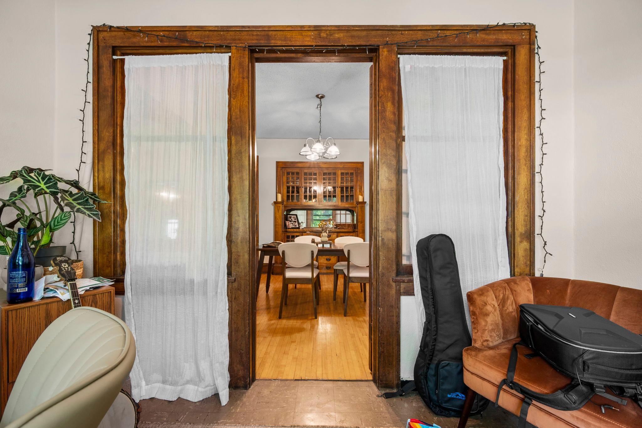 49-web-or-mls-2882 Humboldt Ave S-119.jpg