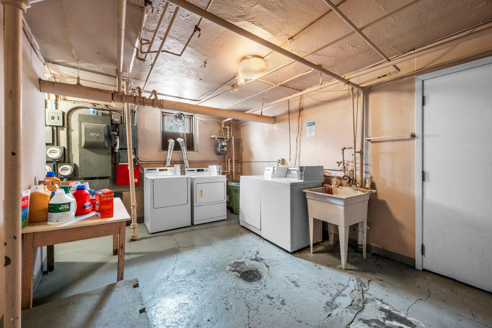 99-web-or-mls-2882 Humboldt Ave S-369.jpg