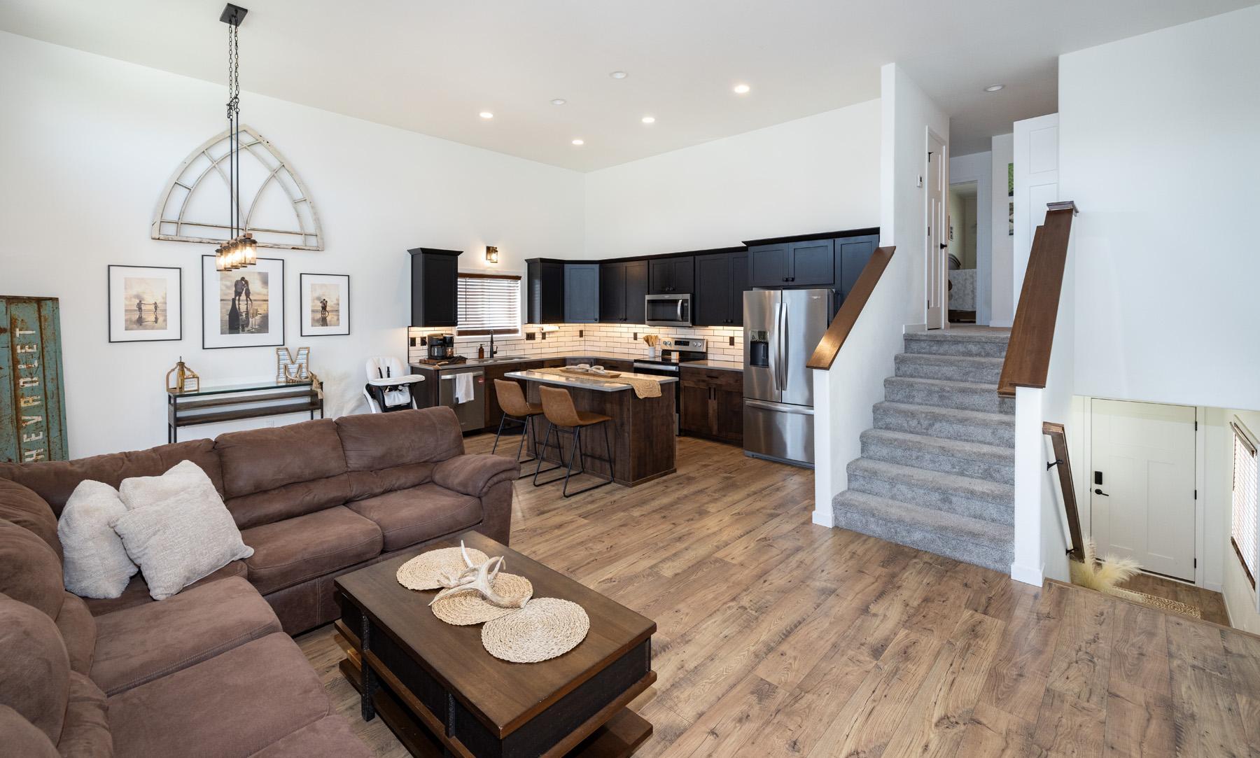 Living Room/Kitchen