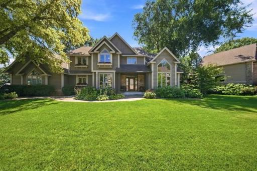 Located in the sought-after Kings Wood neighborhood